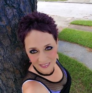 Meet your Posher, Rayne